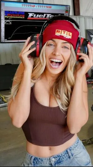 Emelia Hartford OnlyFans Leaked Free Thumbnail Picture - #yrVL8OBzc0