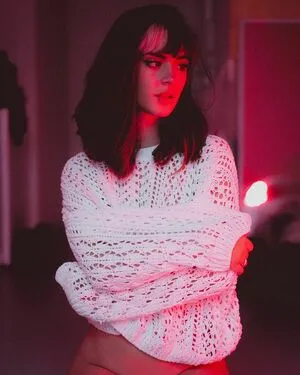 Emeline Faure OnlyFans Leaked Free Thumbnail Picture - #gA55R4MldP