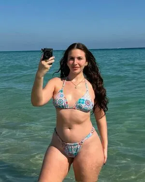 Emely Hernandez OnlyFans Leaked Free Thumbnail Picture - #sYJXgcXEsD