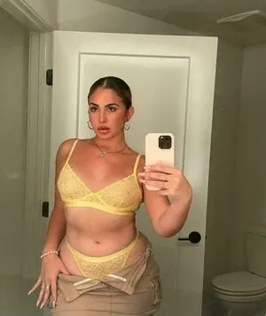 Emely Hernandez OnlyFans Leaked Free Thumbnail Picture - #e6Qz2za1gM