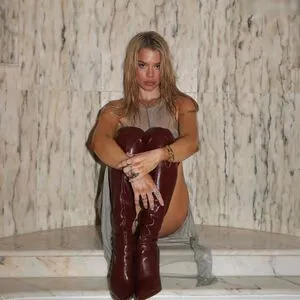 Emely Hffer OnlyFans Leaked Free Thumbnail Picture - #xEilkS5YEB
