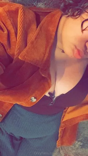 Ememwilliams111 OnlyFans Leaked Free Thumbnail Picture - #wKwD8ungND