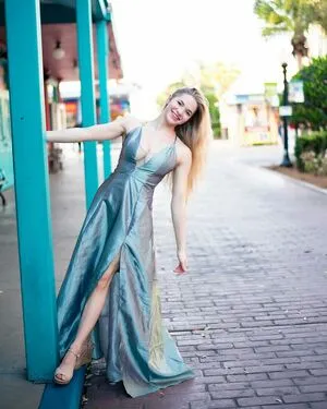 Emerald Gordon Wulf OnlyFans Leaked Free Thumbnail Picture - #e6OWrom3cc