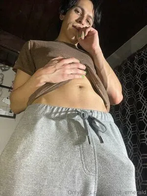 Emerald OnlyFans Leaked Free Thumbnail Picture - #bWQBKko4Jg
