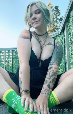 Emeraldpixifree OnlyFans Leaked Free Thumbnail Picture - #h2nekBmDIY