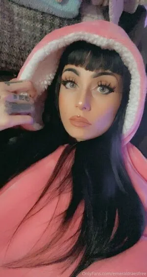 Emeraldraesfree OnlyFans Leaked Free Thumbnail Picture - #9nqsPaN7IC