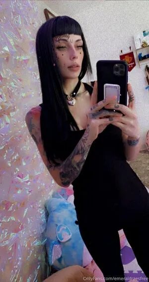 Emeraldraesfree OnlyFans Leaked Free Thumbnail Picture - #Q9EK3VIimM