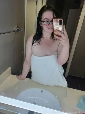 Emeraldrose OnlyFans Leaked Free Thumbnail Picture - #vodHocRbZf