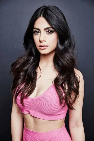 Emeraude Toubia OnlyFans Leaked Free Thumbnail Picture - #CjKTwDvw3i