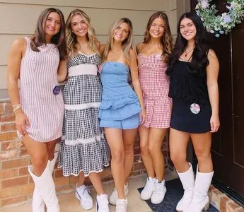 Emerson Llewallyn OnlyFans Leaked Free Thumbnail Picture - #Nzpmn3Fx0w