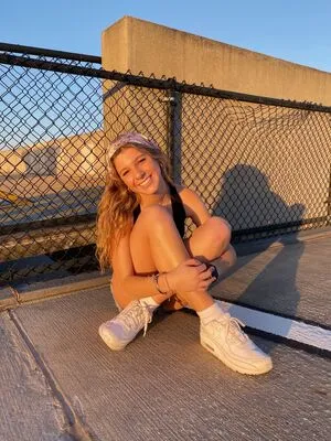 Emery Warm OnlyFans Leaked Free Thumbnail Picture - #Gsuro8O0Bn
