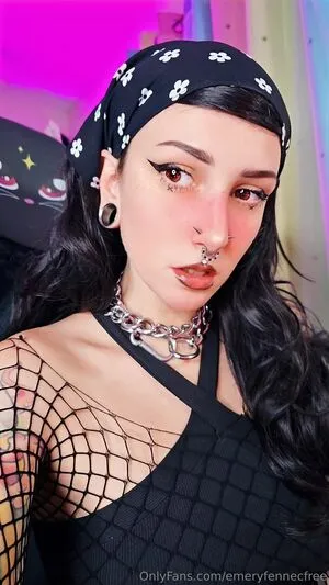 Emeryfennecfree OnlyFans Leaked Free Thumbnail Picture - #mo3jOxKDWk