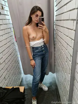 Emi Born OnlyFans Leaked Free Thumbnail Picture - #Yuzd43cPnM