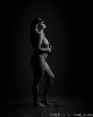 Emi Evans OnlyFans Leaked Free Thumbnail Picture - #WwF9icm0Dp