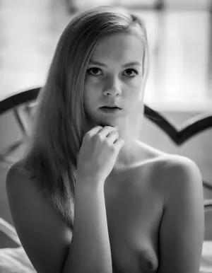 Emi Im Wunderland OnlyFans Leaked Free Thumbnail Picture - #pvQqgTdIcm