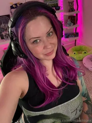 Emiaddisonx OnlyFans Leaked Free Thumbnail Picture - #9Dhr0OcaMM