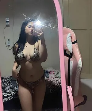 Emie Jean Conocido Ubanan OnlyFans Leaked Free Thumbnail Picture - #1Q1dcn10L2