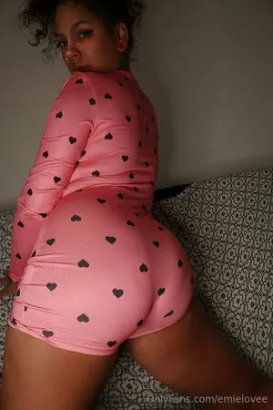 Emielovee OnlyFans Leaked Free Thumbnail Picture - #eAqFk75RtK
