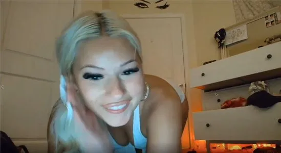 Emiemae OnlyFans Leaked Free Thumbnail Picture - #WV9Ysez9T2