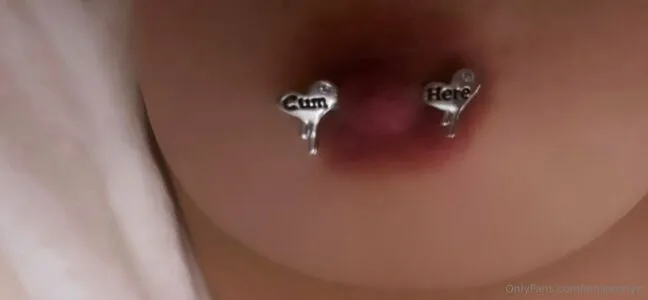 Emieverlyn OnlyFans Leaked Free Thumbnail Picture - #FoeySZd88u