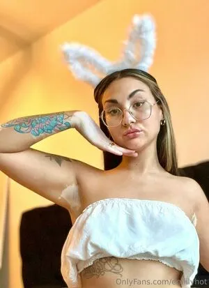 Emiilyhot OnlyFans Leaked Free Thumbnail Picture - #249mzB8nl2