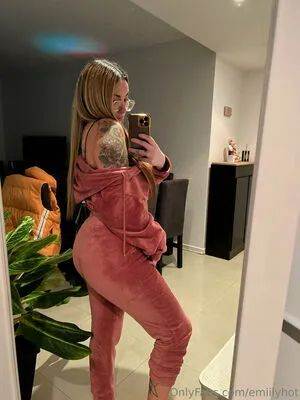 Emiilyhot OnlyFans Leaked Free Thumbnail Picture - #GEYEp28ENp