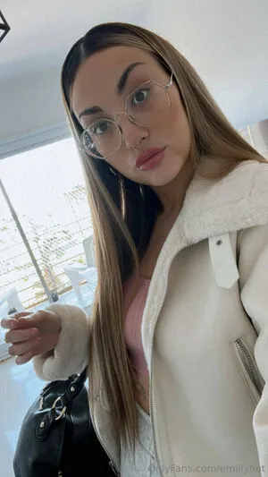 Emiilyhot OnlyFans Leaked Free Thumbnail Picture - #if97IvNYtY