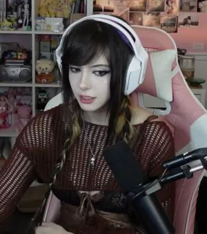 Emiki28 OnlyFans Leaked Free Thumbnail Picture - #Td5YIUDiQl