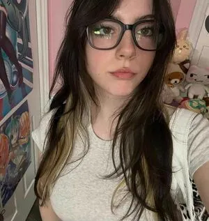 Emiki28 OnlyFans Leaked Free Thumbnail Picture - #lFF2TAm1rd