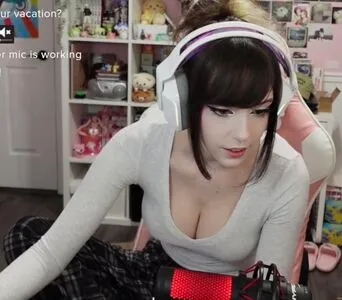 Emiki28 OnlyFans Leaked Free Thumbnail Picture - #v1w8QrfjaC