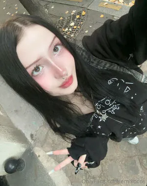 Emiko OnlyFans Leaked Free Thumbnail Picture - #EE5EFvndw4