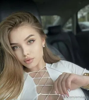 Emilage OnlyFans Leaked Free Thumbnail Picture - #1lw9ggMKMW