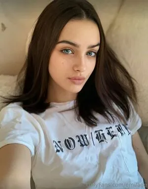 Emilage OnlyFans Leaked Free Thumbnail Picture - #34pJScHSYO