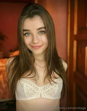 Emilage OnlyFans Leaked Free Thumbnail Picture - #62IAA1oD0V