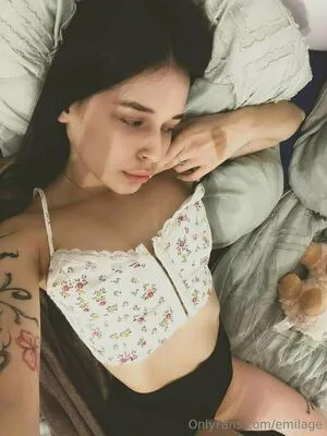 Emilage OnlyFans Leaked Free Thumbnail Picture - #jkdkZXlbxh