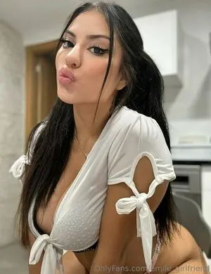 Emile Girlfriend OnlyFans Leaked Free Thumbnail Picture - #VegMHXoZXr