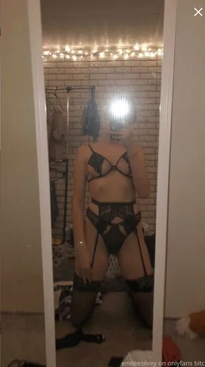 Emileesilvey OnlyFans Leaked Free Thumbnail Picture - #44kCDkdxc3