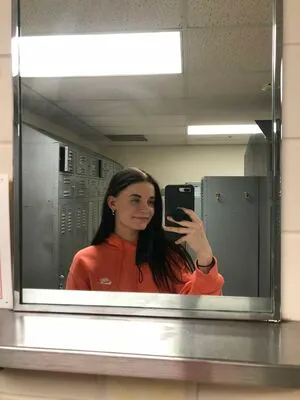 Emileesilvey OnlyFans Leaked Free Thumbnail Picture - #PvW9PXCmRl