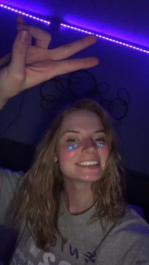 Emileesilvey OnlyFans Leaked Free Thumbnail Picture - #tKicPBBqf3