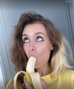 Emilia Braun OnlyFans Leaked Free Thumbnail Picture - #nxpAJ8P7QP
