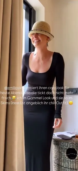Emilia Bte OnlyFans Leaked Free Thumbnail Picture - #5YwaBVqUg9