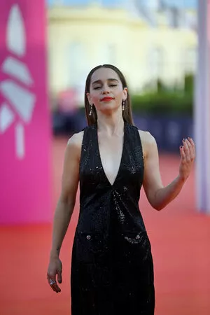 Emilia Clarke OnlyFans Leaked Free Thumbnail Picture - #1Pg2N4XJOK
