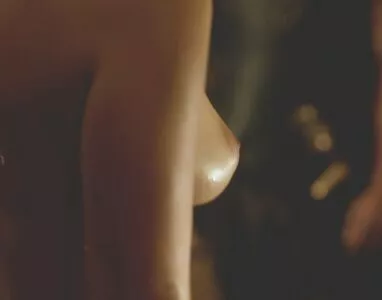 Emilia Clarke OnlyFans Leaked Free Thumbnail Picture - #3B8is7srTW