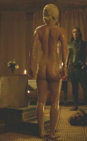 Emilia Clarke OnlyFans Leaked Free Thumbnail Picture - #3sMbujdgbQ