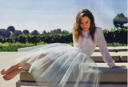 Emilia Clarke OnlyFans Leaked Free Thumbnail Picture - #7AUfhzYyrT