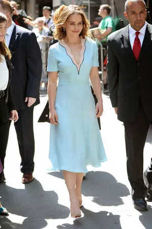 Emilia Clarke OnlyFans Leaked Free Thumbnail Picture - #7XJQKJeag3