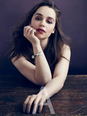 Emilia Clarke OnlyFans Leaked Free Thumbnail Picture - #Aniih1hQP3