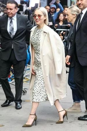 Emilia Clarke OnlyFans Leaked Free Thumbnail Picture - #EbrezffuLf