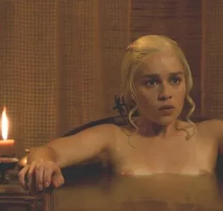 Emilia Clarke OnlyFans Leaked Free Thumbnail Picture - #Kq0UmyoskX
