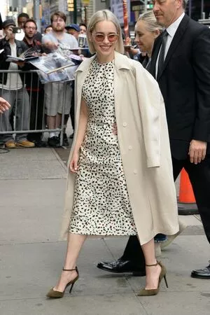 Emilia Clarke OnlyFans Leaked Free Thumbnail Picture - #NccGoshjyf